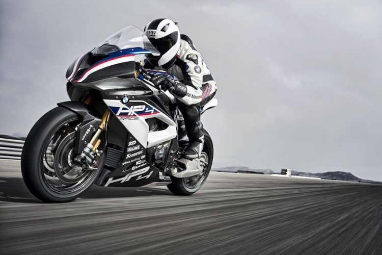 Siêu mô tô BMW HP4 Race có giá "chát" 2 tỷ đồng Siêu mô tô BMW HP4 Race có giá "chát" 2 tỷ đồng