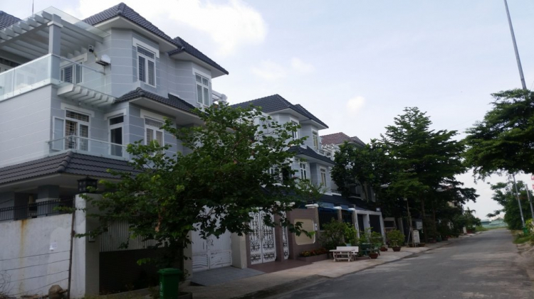 Cập nhật tình hình khu vực Phú Hữu - Đỗ Xuân Hợp - Liên Phường Q.9 Cập nhật tình hình khu vực Phú Hữu - Đỗ Xuân Hợp - Liên Phường Q.9