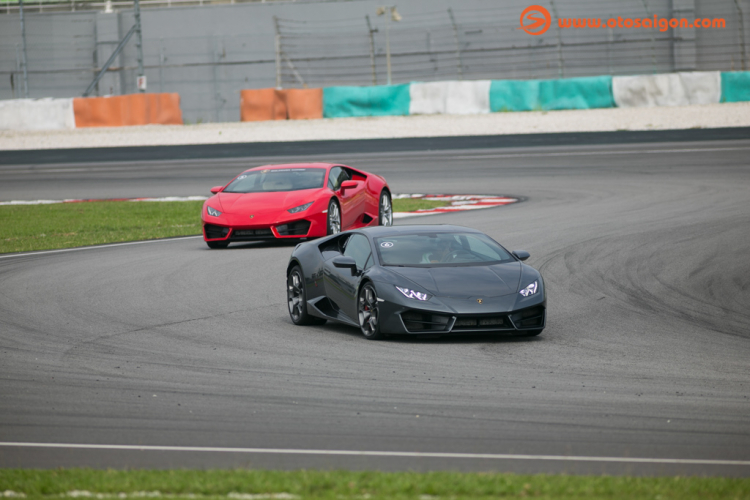 Trải nghiệm đạp ga lút sàn “siêu bò” Lamborghini Aventador S Trải nghiệm đạp ga lút sàn “siêu bò” Lamborghini Aventador S