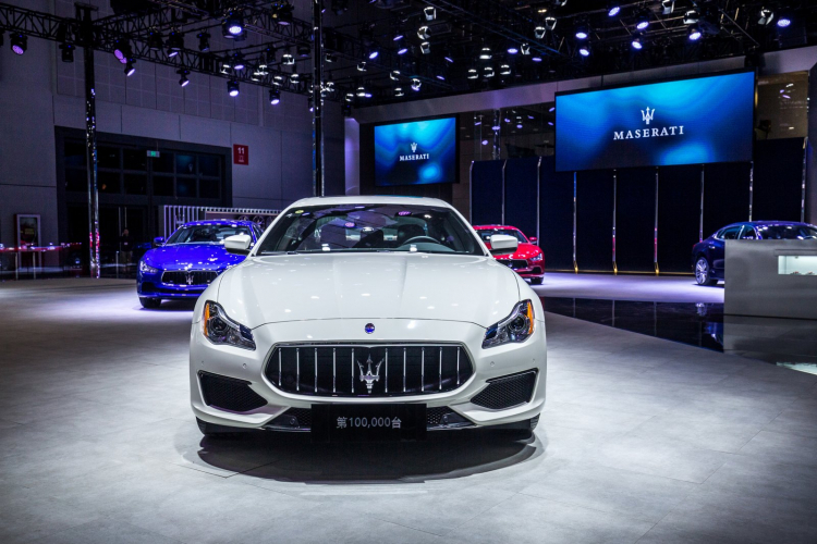 Maserati bàn giao chiếc xe thứ 100.000 của mình tại triển lãm ô tô Thượng Hải