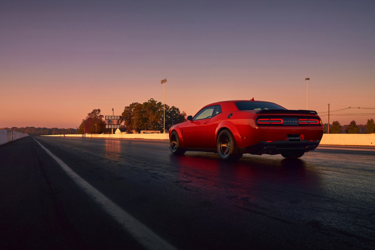 “Quỷ dữ” Dodge Challenger SRT Demon sẽ có giá dưới 100.000 USD