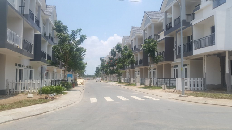 Nên chọn khu Compound tầm trung ở Quận 9 để an cư Nên chọn khu Compound tầm trung ở Quận 9 để an cư