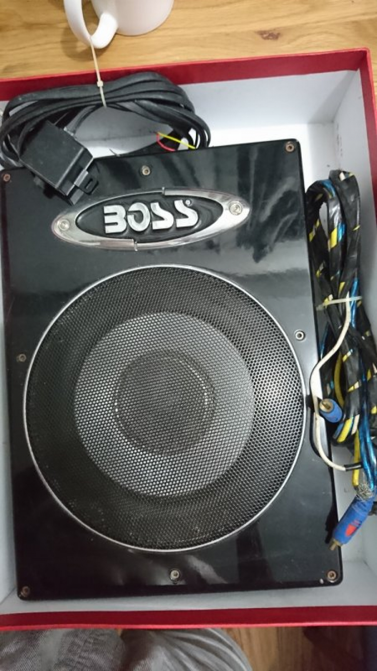 thanh lý Sub điện BOSS 600 USA