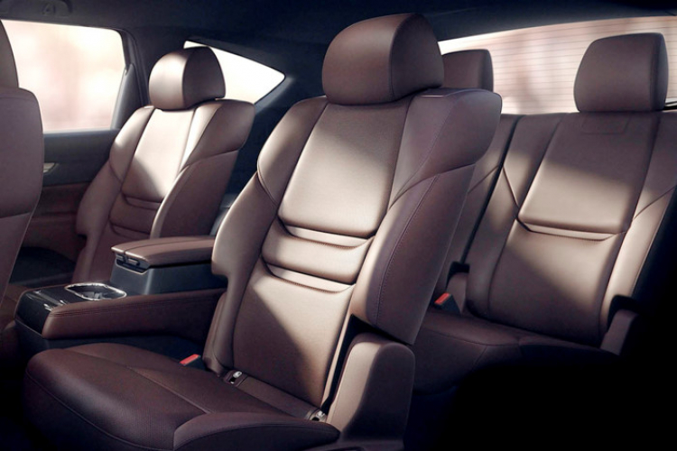 Mazda hé lộ CX-8 với 3 hàng ghế rộng rãi