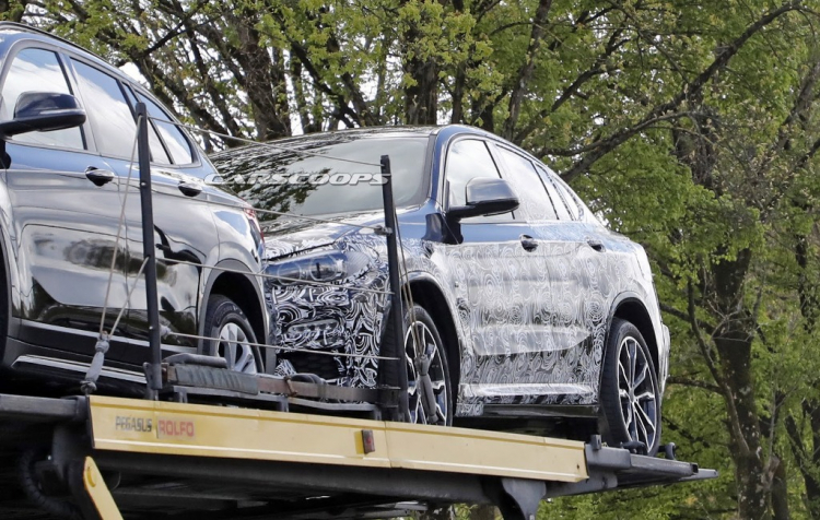BMW X4 hoàn toàn mới lần đầu lộ diện