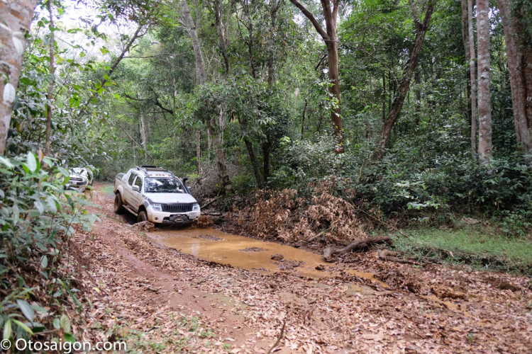 [2017] Ảnh hành trình off road đầu mưa trên cung đường đến thác 7 tầng