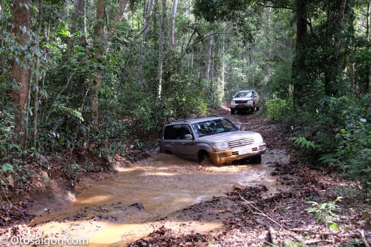 [2017] Ảnh hành trình off road đầu mưa trên cung đường đến thác 7 tầng