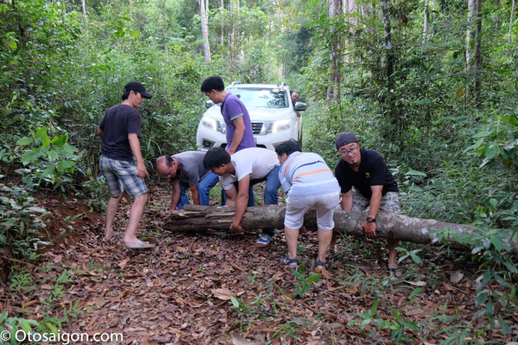 [2017] Ảnh hành trình off road đầu mưa trên cung đường đến thác 7 tầng