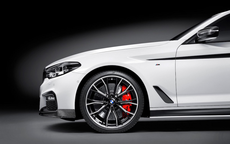 BMW ra mắt "đồ chơi" cho 5-Series mới