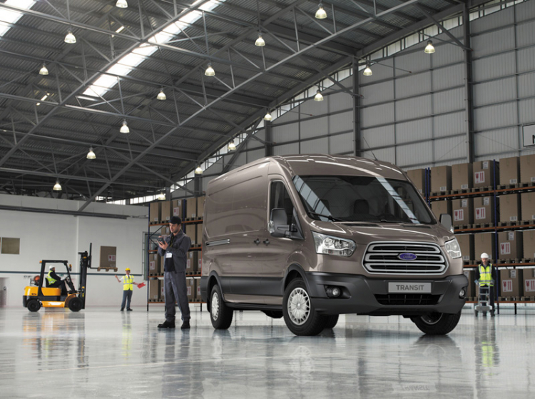 Ford ra mắt Transit hoàn toàn mới có giá khởi điểm 29.565 $