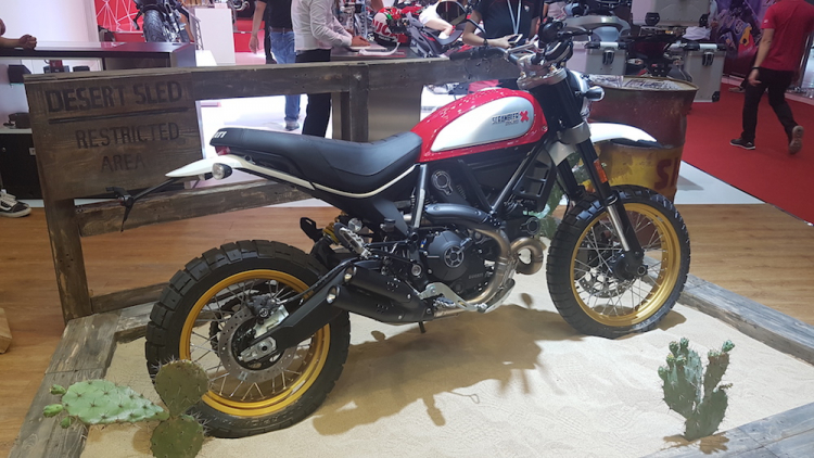 Ducati Scrambler Desert Sled về Việt Nam, giá gần 430 triệu