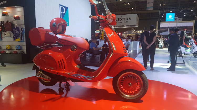 Vespa 946 Red đầu tiên về Việt Nam