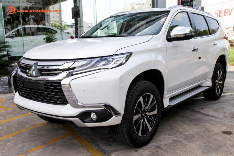 Đánh giá chi tiết Mitsubishi Pajero Sport 2017 tại Việt Nam (P.1 - Vận hành) Đánh giá chi tiết Mitsubishi Pajero Sport 2017 tại Việt Nam (P.1 - Vận hành)