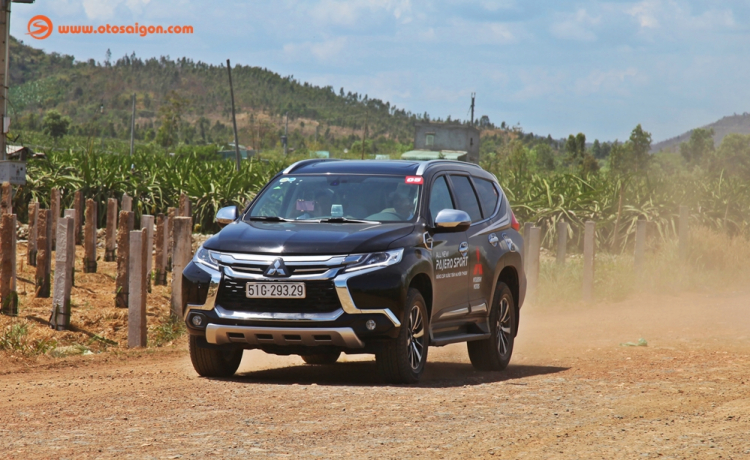 Đánh giá chi tiết Mitsubishi Pajero Sport 2017 tại Việt Nam (P.1 - Vận hành) Đánh giá chi tiết Mitsubishi Pajero Sport 2017 tại Việt Nam (P.1 - Vận hành)