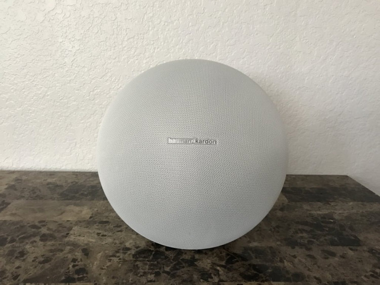 Chuyên các loại loa bluetooth và đồ điện tử nhập Mỹ Chuyên các loại loa bluetooth và đồ điện tử nhập Mỹ