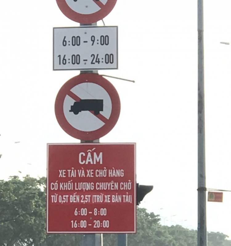 Giờ cấm xe tải? Giờ cấm xe tải?