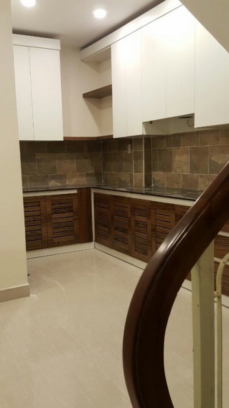 Nhờ kiếm nhà phố giá 5 tỷ khu vực Tân Bình và Q.11 Nhờ kiếm nhà phố giá 5 tỷ khu vực Tân Bình và Q.11