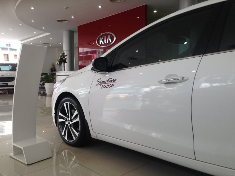 Hình ảnh phiên bản Kia Cerato "Sit-ngây-thơ" Signature Edition.