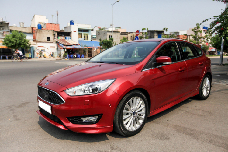 Thị trường ảm đạm, Ford Focus vẫn bán tốt