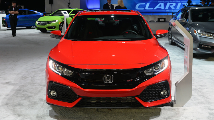 Honda Civic Si 2017 bắt đầu bán ra, giá từ 24.775 USD