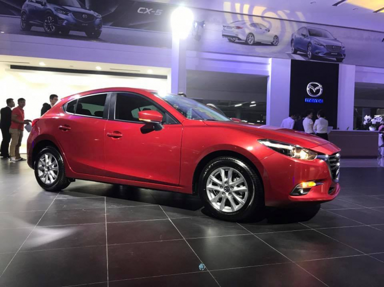 Mazda3 2017 giá từ 690 triệu đồng, bảo hành 5 năm