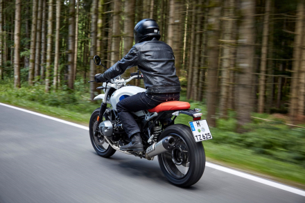 2017-bmw-r-ninet-urban-g-s-fast-facts-3_igpp.jpg