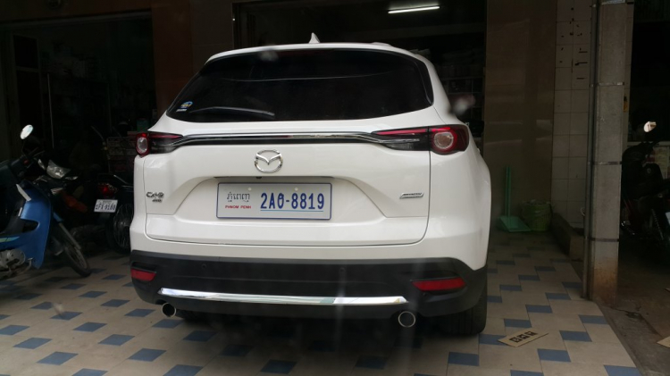 Sau CX-3, đến lượt Mazda CX-9 ra biển trắng