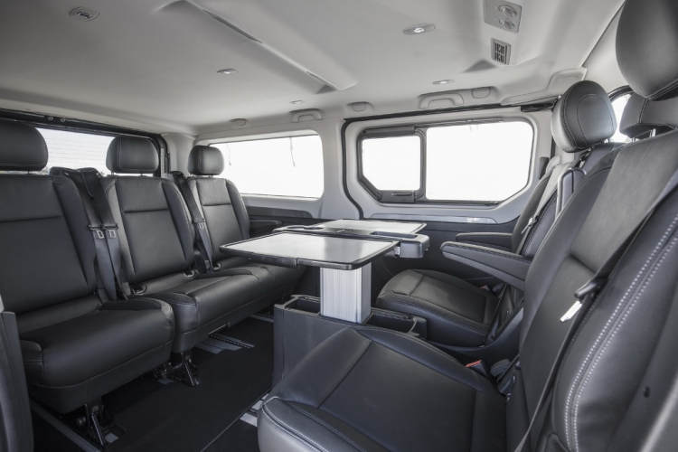 2017-renault-trafic-spaceclass-6.jpg
