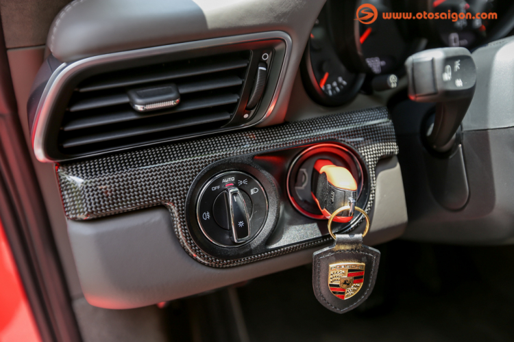 Porsche 911 Carrera 2017: Trải nghiệm đáng giá 8 tỷ đồng Porsche 911 Carrera 2017: Trải nghiệm đáng giá 8 tỷ đồng