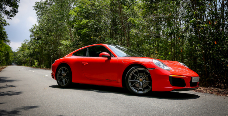 Porsche 911 Carrera 2017: Trải nghiệm đáng giá 8 tỷ đồng Porsche 911 Carrera 2017: Trải nghiệm đáng giá 8 tỷ đồng
