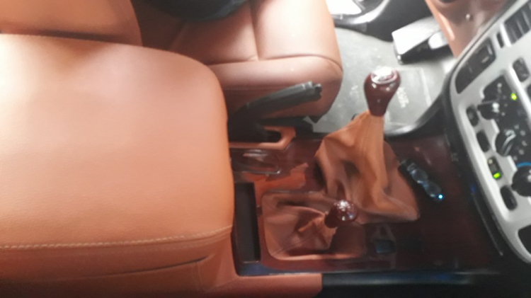 Khoe độ xe Toyota Land Cruiser đời 2000 độ full lên đời 2016 - Lung linh Khoe độ xe Toyota Land Cruiser đời 2000 độ full lên đời 2016 - Lung linh