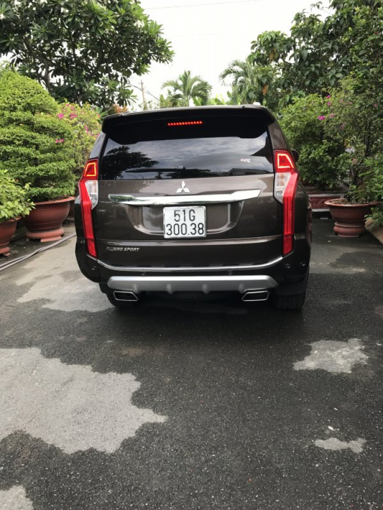 Pajero Sport All New gắn Bodykit, nâng cấp âm thanh, cách âm và đầu DVD tích hợp Vietmap.