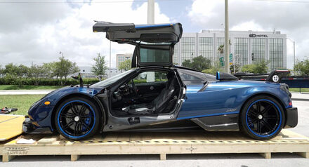 Blue-Pagani-Huayra-BC-9.jpg