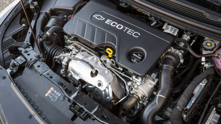 Chevrolet Cruze 2018 động cơ dầu có giá từ 24.670 USD