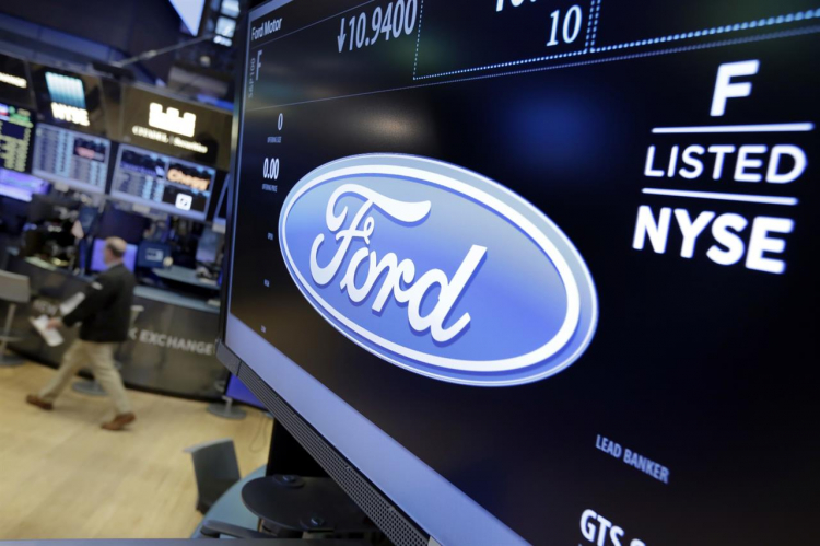 Ford thay CEO vì lợi nhuận giảm