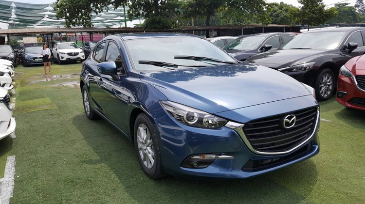 Mazda3 2017 có màu xanh 45B mới tại Việt Nam