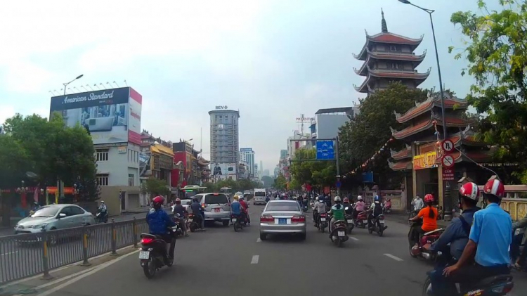 Tai nạn trên đường Nam Kì Khởi Nghĩa - Chùa Vĩnh Nghiêm !!
