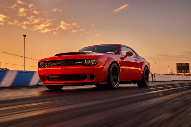 “Quỷ dữ” Dodge Challenger SRT Demon được bán với giá chỉ từ 84.995 USD