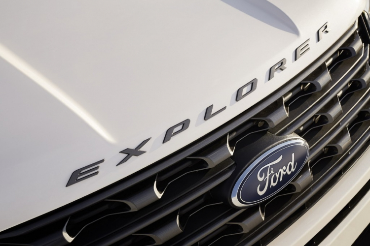 Ford F-150, Explorer triệu hồi vì mối hàn lỏng lẻo
