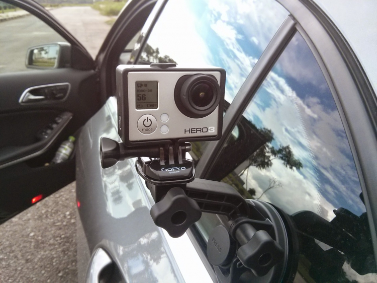 Trước khi có GoPro họ đã quay phim xe như thế nào?
