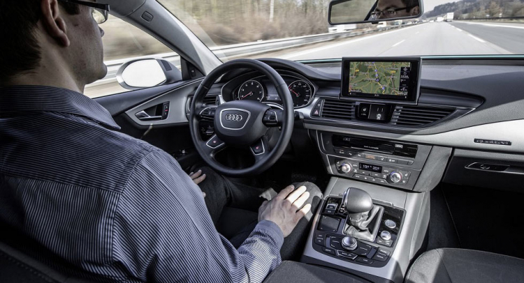 Bốn năm nữa Audi sẽ ra mắt xe hoàn toàn tự động