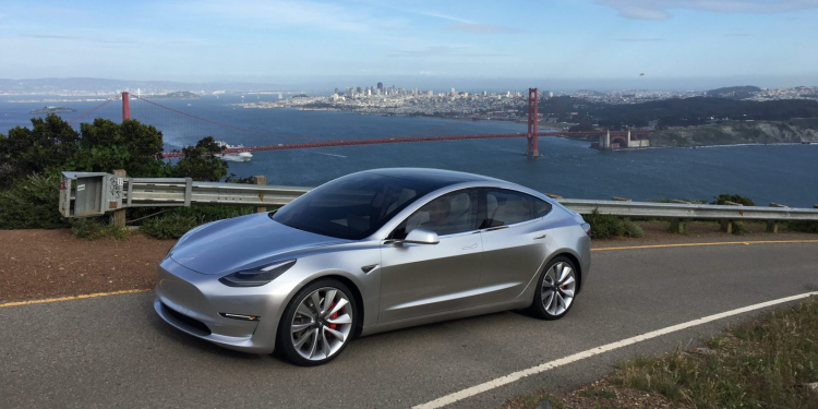 Lộ ảnh nội thất Tesla Model 3