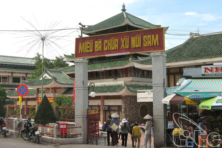 Sài gòn - Châu đốc- Hà Tiên- Phú Quốc - Rạch giá - Sài gòn: 6 ngày 5 đêm. Sài gòn - Châu đốc- Hà Tiên- Phú Quốc - Rạch giá - Sài gòn: 6 ngày 5 đêm.