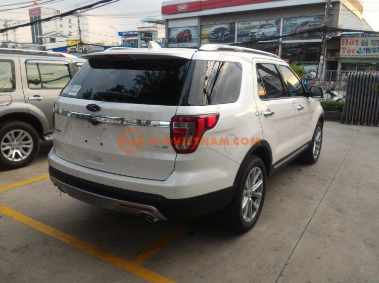 Explorer 2.3L Ecoboost nhập khẩu nguyên chiếc mới