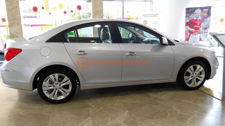 Cruze số tự động KM đến 60tr, vay đến 90%