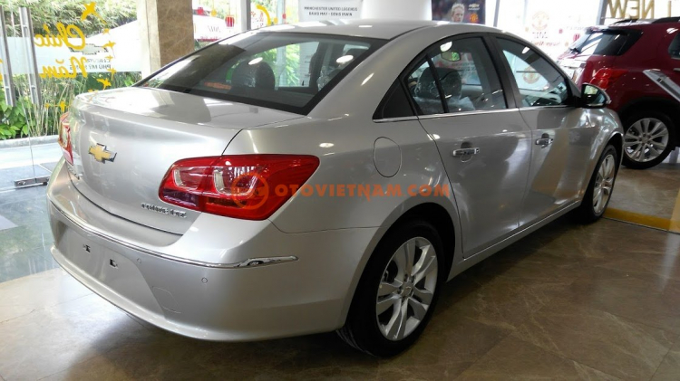 Cruze số tự động KM đến 60tr, vay đến 90%