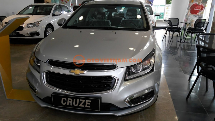 Cruze số tự động KM đến 60tr, vay đến 90%