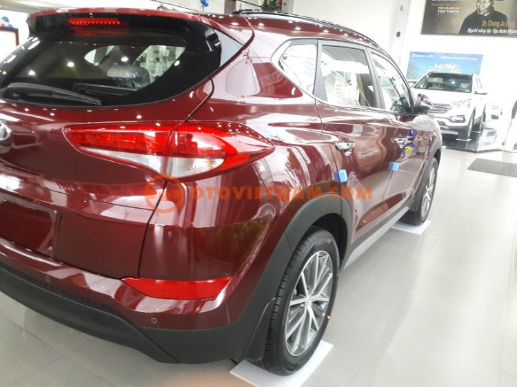 Hyundai Tucson 2.0 AT 2017 Nhiều quà tặng hấp dẫn