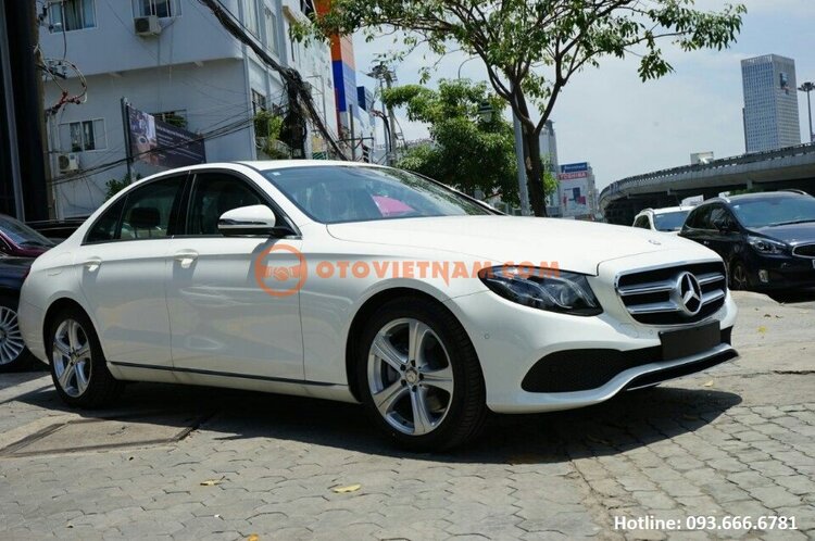 Mercedes-Benz E250 đủ màu giao ngay giá tốt.