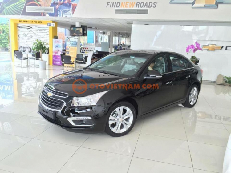 Chevrolet Cruze LT 2017,ưu đãi khủng trong tháng 5